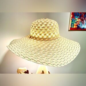 H by Halston Paper Straw Wide Brim Hat Metallic Green Thread Floppy Sun OS NWOT